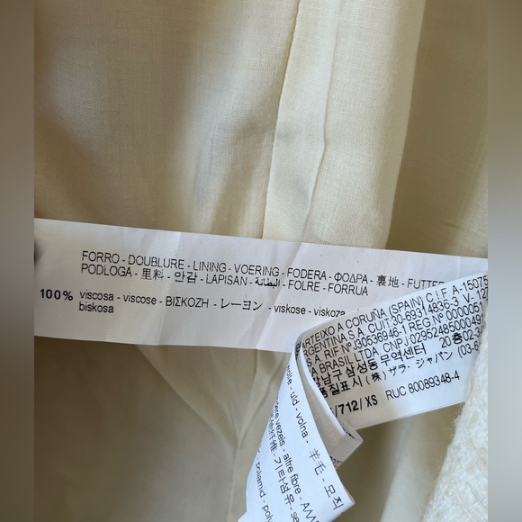 ZARA WOMAN Size XS Textured Cropped Blazer Short Jacket Cream White Gold Buttons - Picture 10 of 13